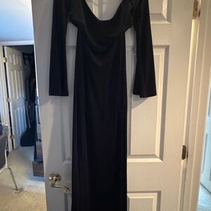 Meshki Black Long Sleeve Scoop Neck Gown